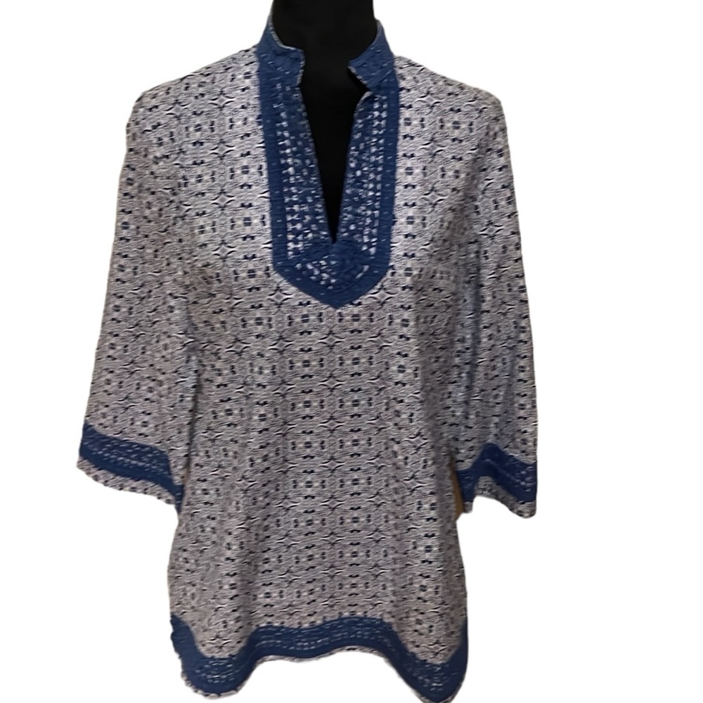 Jade blue & white tunic
